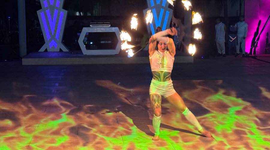 Fantastic fire show!