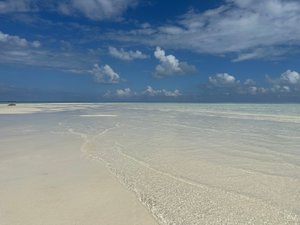 泳池和海滩