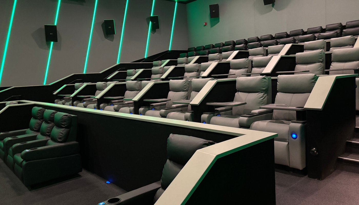 Paragon Theaters Deerfield Imax & Axis15 Extreme - 디어필드 비치 - Paragon Theaters Deerfield Imax & Axis15 Extreme의 리뷰... 