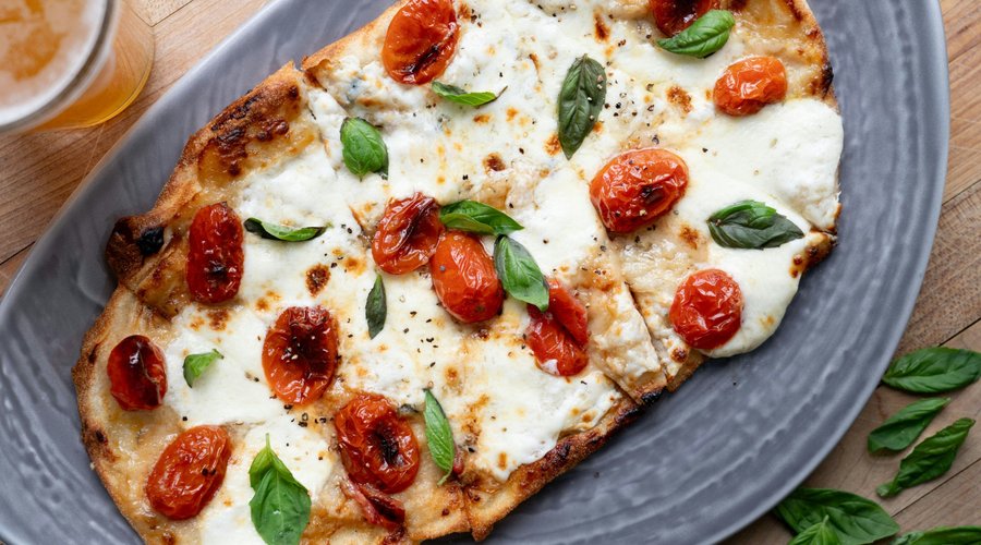 Margherita Flat Bread: Edgewater Rooftop + Bar