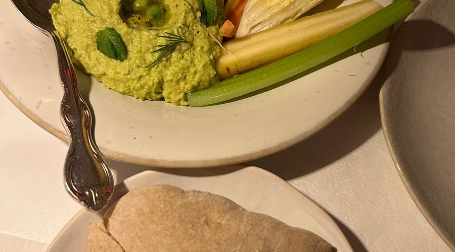 The green chickpea hummus was served with some vegetables and delicious whole wheat pita.