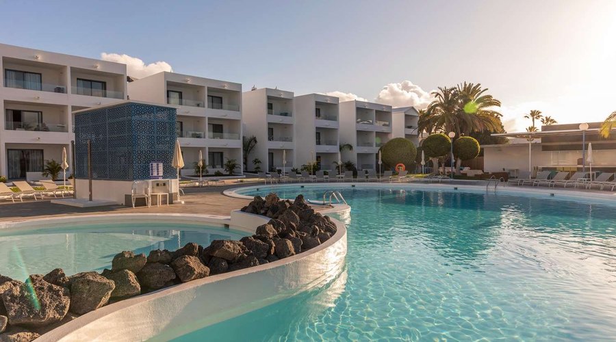 Pool - outdoor