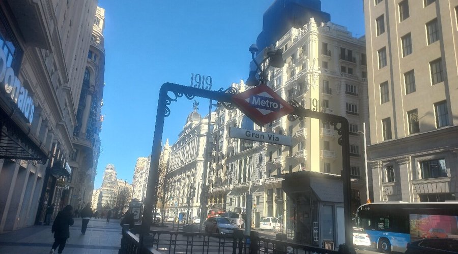 No me mola, pero la estación de metro muchísimo.