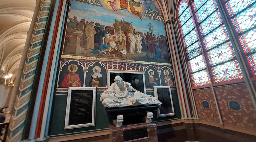 CHAPELLE DEDIEE AU CARDINAL DE BELLOY