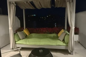 Room & Suite