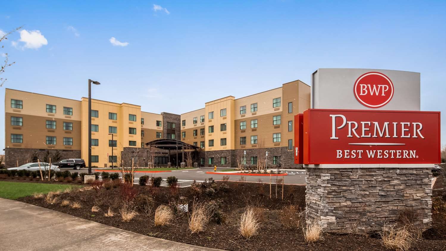Staybridge Suites are nice option - Review of Sonesta ES