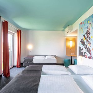 Guest room