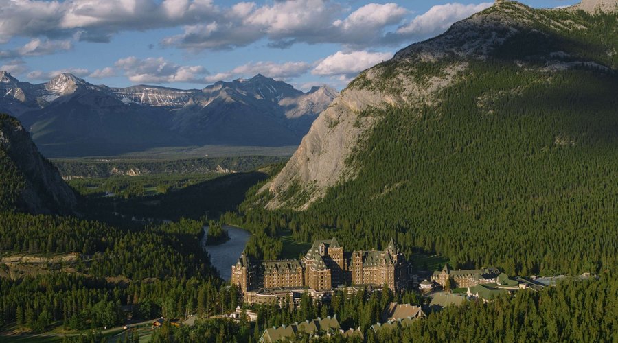 مكان الإقامة المقترح: Fairmont Banff Springs Image 2