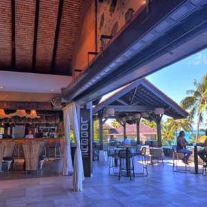 Lobby Bar