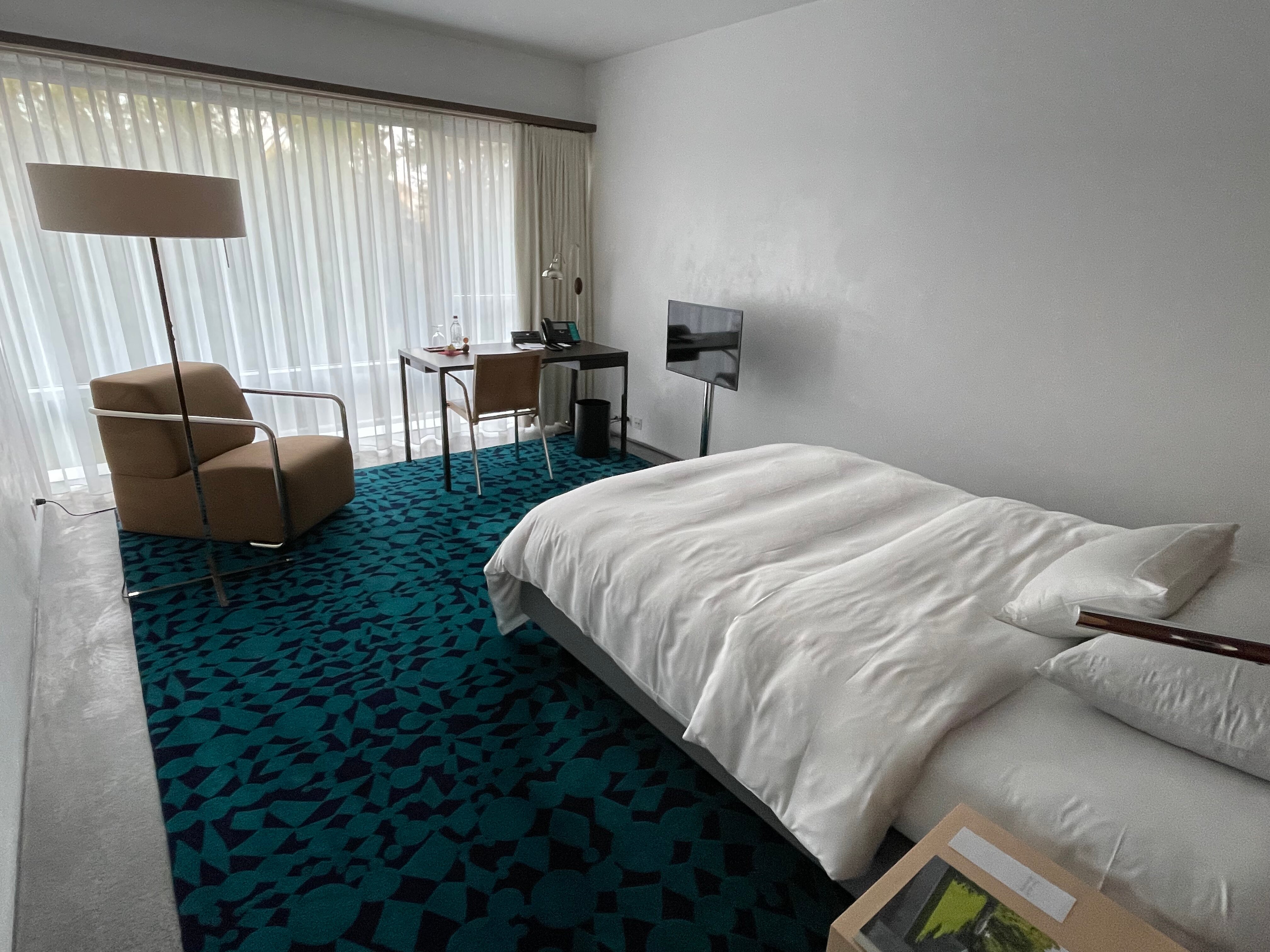 SWISS RE CENTRE FOR GLOBAL DIALOGUE - Hotel Reviews