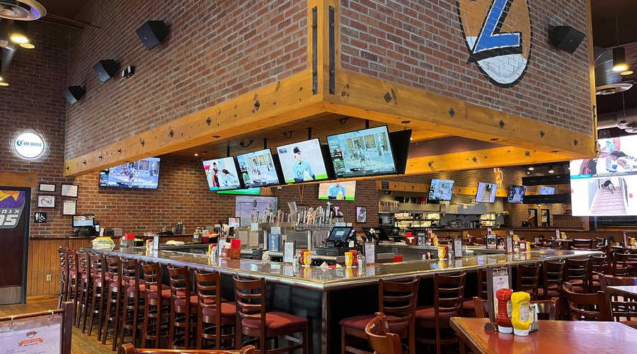 ZIPPS SPORTS GRILL, Glendale - Menu, Prices & Restaurant Reviews - Tripadvisor