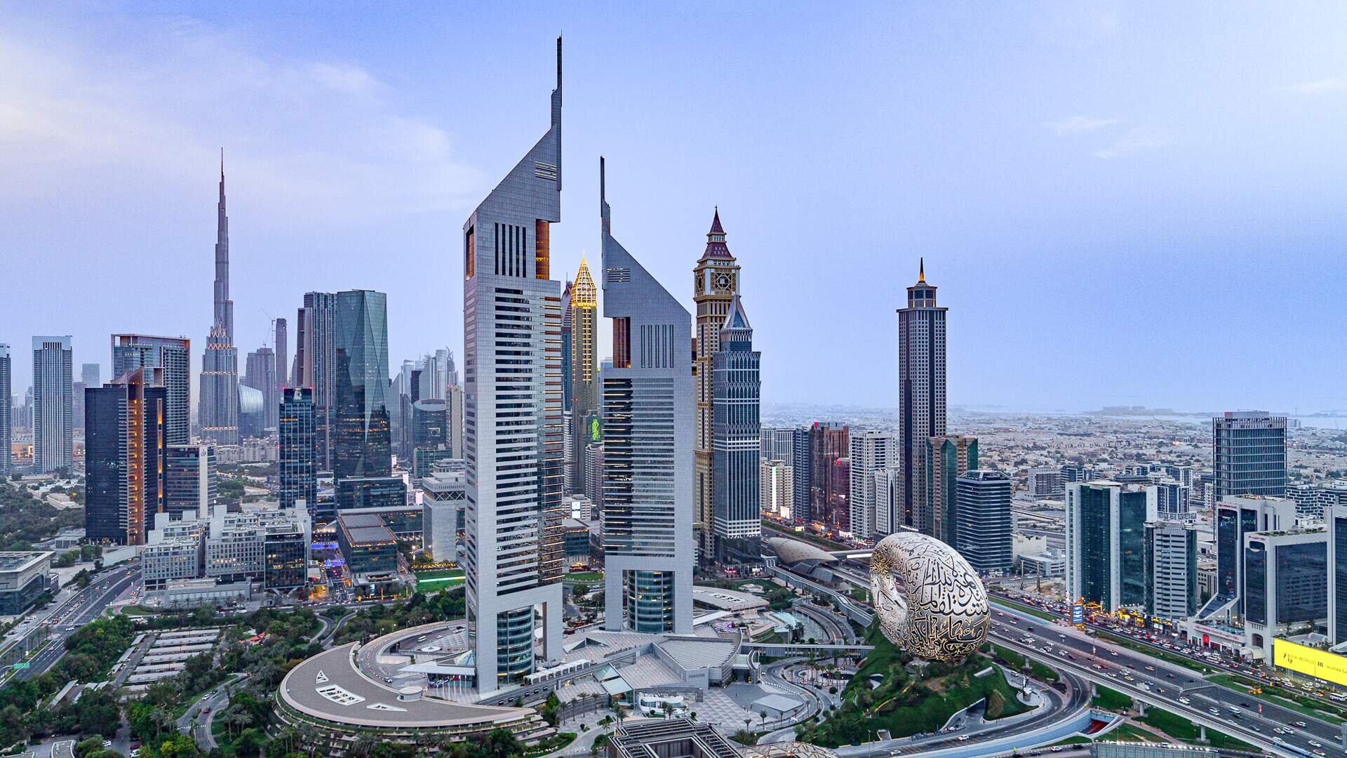 エミレーツ タワーズ ホテル (Jumeirah Emirates Towers Dubai エミレーツ タワーズ ホテル (Jumeirah Emirates Towers Dubai