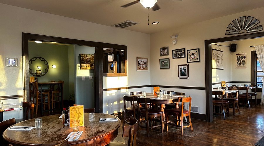 The Farmer's Table Cafe