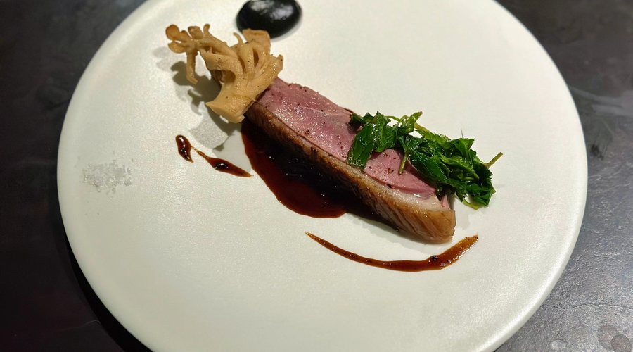 VINHO image 3 - Full view