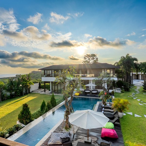 THE 10 BEST Restaurants Near Mahameru Uluwatu, Pecatu