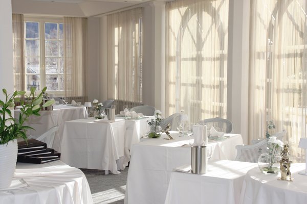 Restaurant Residenz Heinz Winkler image 1 - Full view