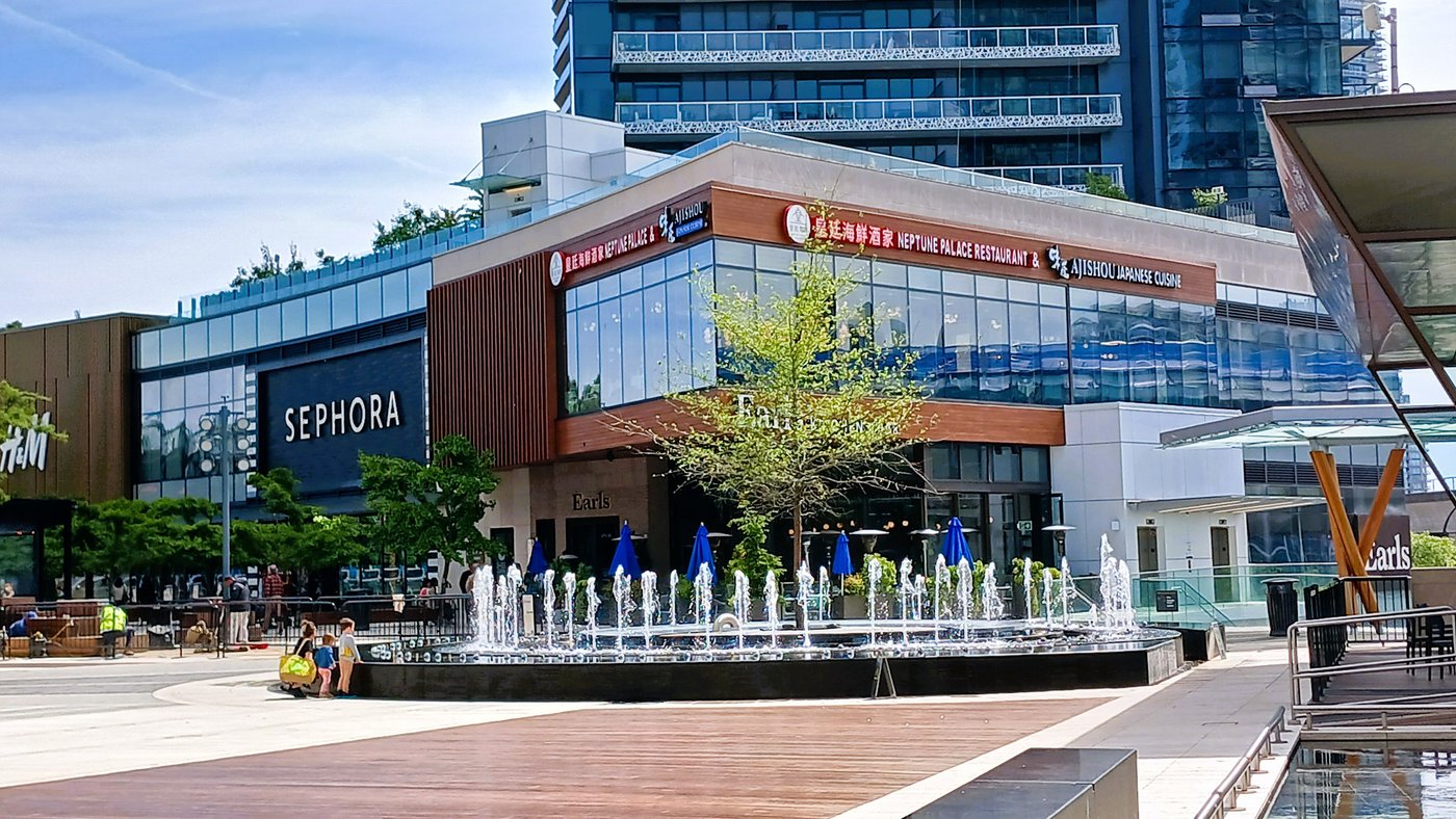 The Amazing Brentwood Mall - 버나비 - The Amazing Brentwood Mall의 리뷰 - 트립어드바이저