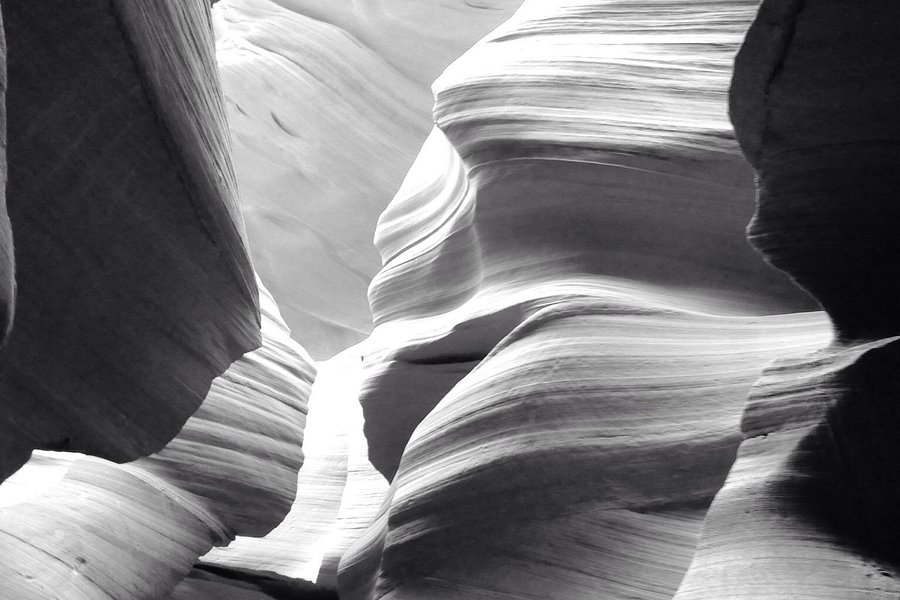 Dixie's Lower Antelope Canyon Tours image