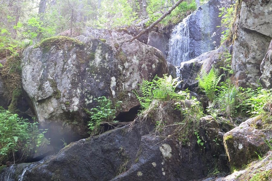 Tarhapuro Waterfall image