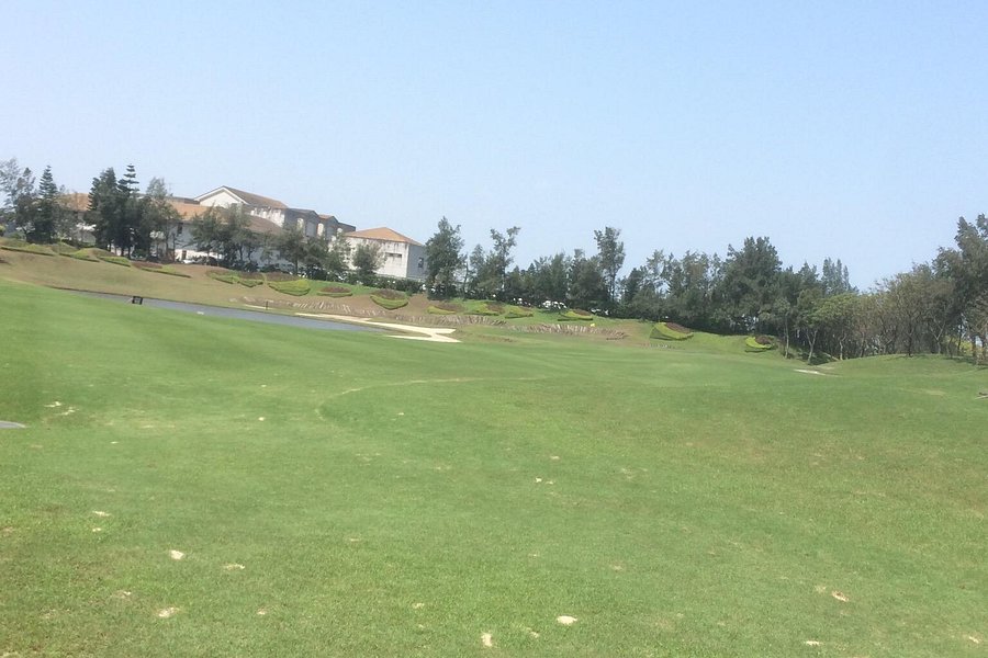Donghua Golf Field image