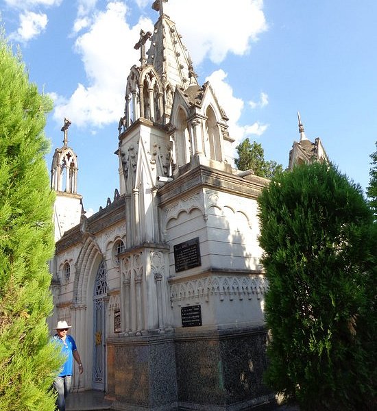 Cementerio de la Recoleta image