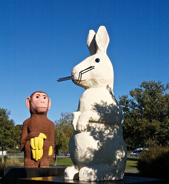 Apan och kaninen image