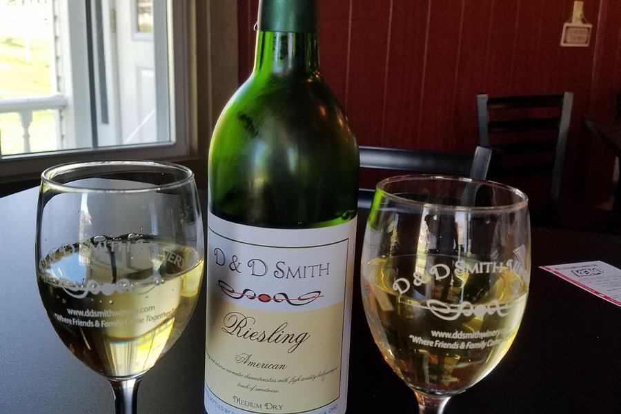 D & D Smith Winery image
