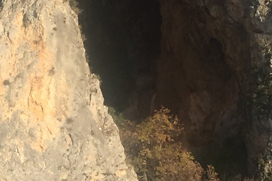 Zachariadi's Cave image