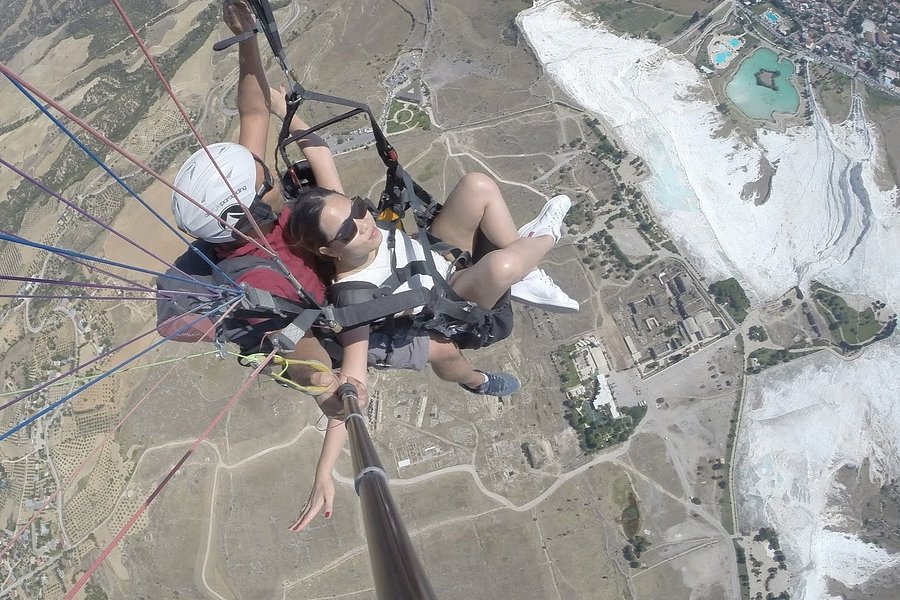 Pamukkale Tandem Paragliding image