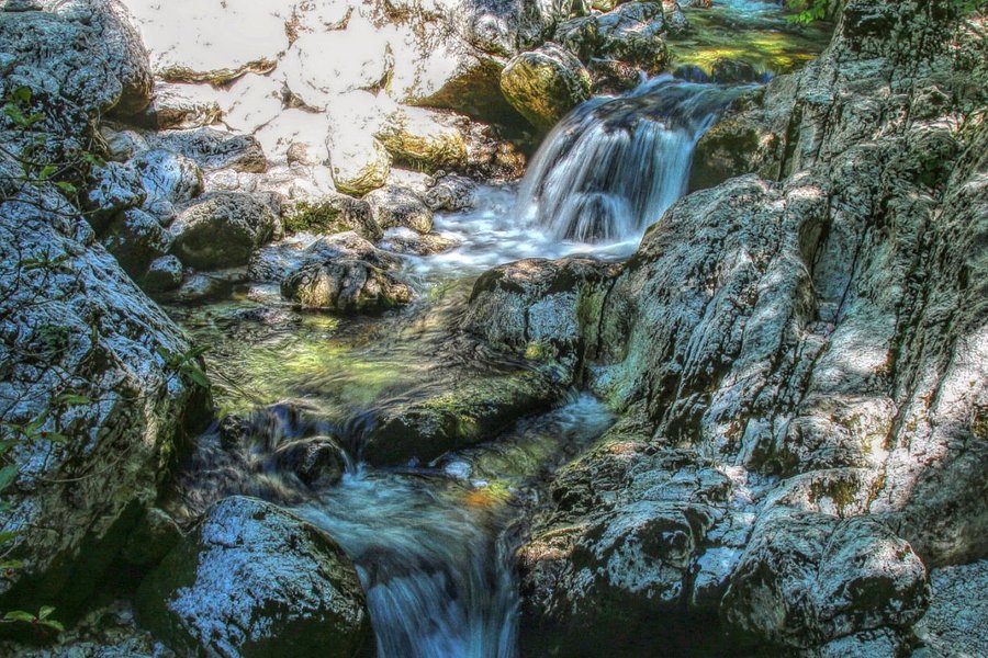 Iglica Waterfall image