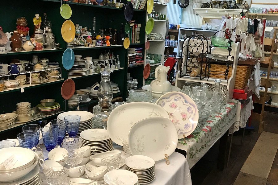 The Glendale Antique Mall image