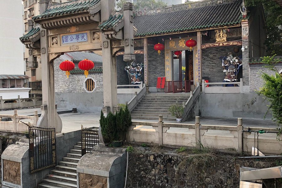 Baihe Taoist temple image