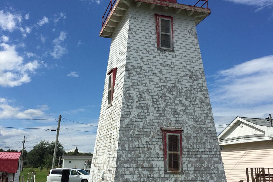 Caissie Point Lighthouse image