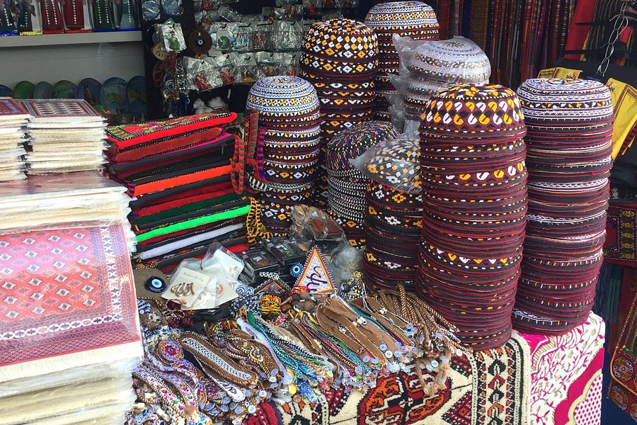 Russian Bazaar image