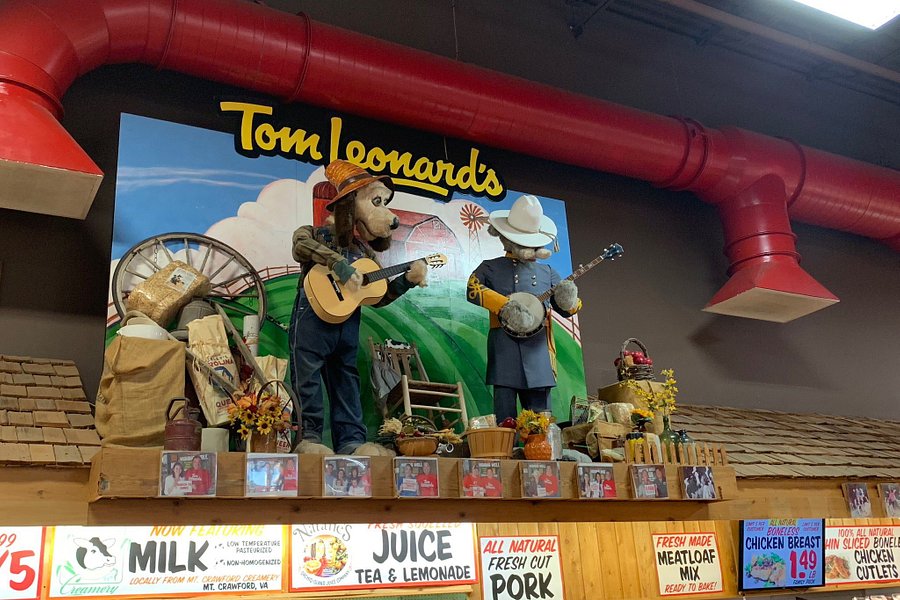 Tom Leonard's Farmer's Market image