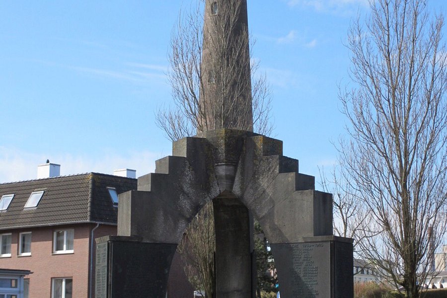 Kriegerdenkmal image