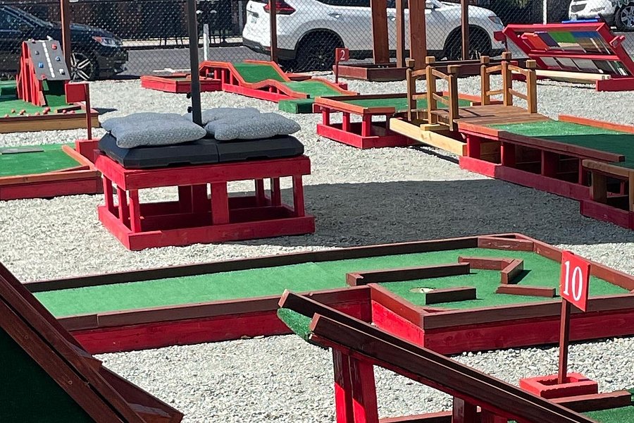 Putter's Goat Track Country Club Miniature Golf image