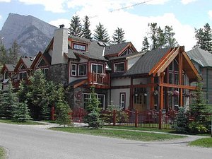 Beaujolais Boutique B&B at Thea's House, Banff – Updated 2024 Prices