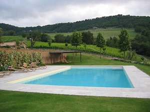 Locanda Palazzone in Orvieto, image may contain: Backyard, Pool, Grass, Swimming Pool
