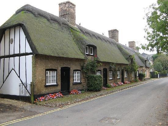 cottages in same road as Cheriton House