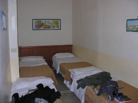 Imagen 2 de The Fiesta Terrace Youth Hostel
