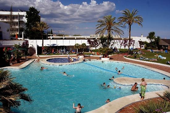 CASITAS CLASSIQUES VILLACANA (Estepona) - Hotel Reviews, Photos, Rate ...