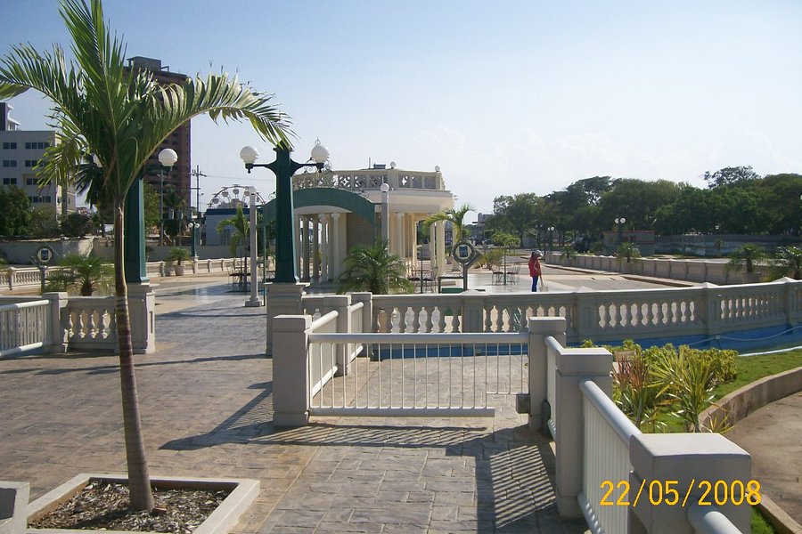 Plaza del Buen Maestro image