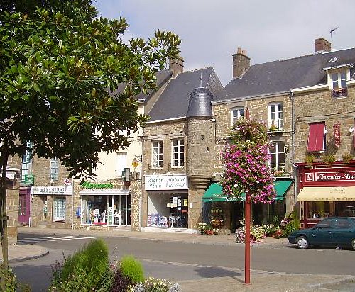 Top 10 Historic Sites in Mayenne, Pays de la Loire #brexit house for sale in France, Holiday home in France, vacation home in France, retire in France, Property for sale in France,  Gites in France, stone barn for sale in France, restore old barn in France, retire in France, cheap property for sale in France #bhfyp #rénovation #restauration  #hermes #houseinfrance  #renovering #fönsterluckor  #house #fromage #francelovers #southoffrance #renovationproject #maison #fromages #frenchfood #france #cheeselover #renoveringsprojekt #livingfrance #fromagefrancais #frenchcountrylife #cuisine #castlefrance #chateau #france #ostrzycki #napoleon #moyenage #iledefrance #histoiredefrance #oldcastle #monumentshistoriques #historiafrancji #histoire #renaissance #musee #louisxiv #historia #castle #globetrotter #château #chaumière #colombages #construction #renovation #extension #decoration #deco #travaux #bricolage #brico  #hardwork #maison #home #homesweethome #MaisonAVendre 