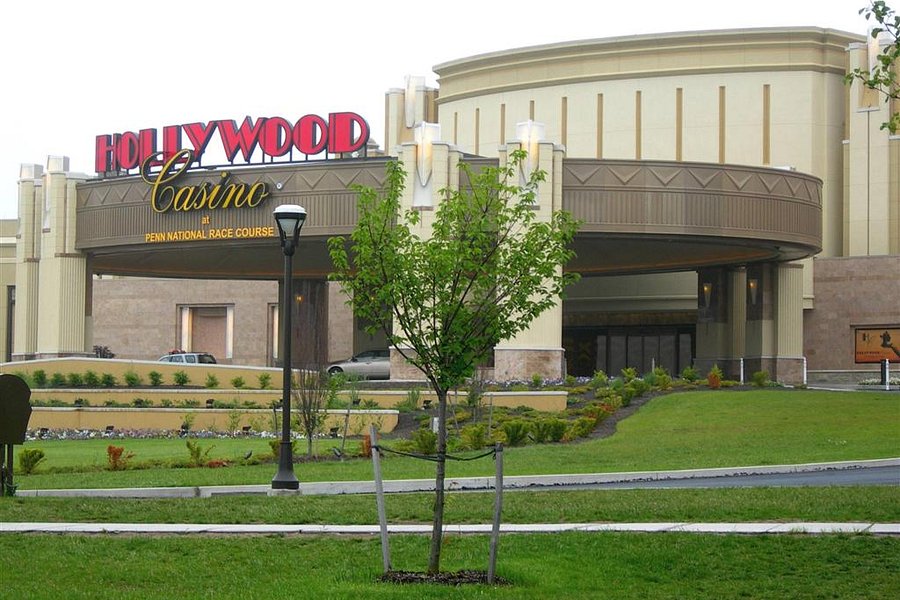 Hollywood Casino at Penn National Race Course image