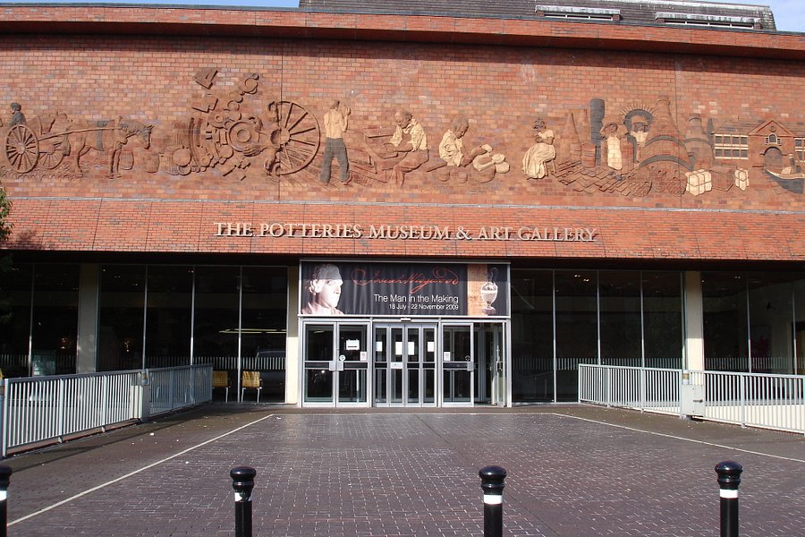 The Potteries Museum and Art Gallery image