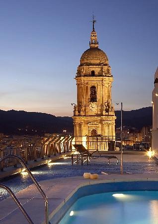 Hotel by Marriott Malaga Palacio Pool & -