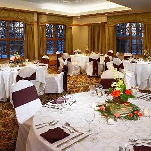 Banquets at Eagle Ridge are beautiful, elegant and unique whatever the occasion commands.