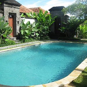 Villa's pool