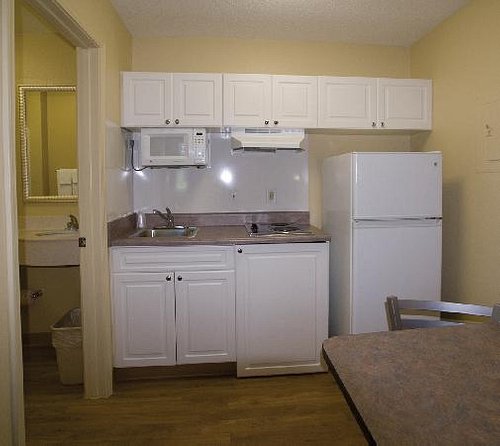 INTOWN SUITES ORLANDO NORTH - Prices & Hotel Reviews (FL)